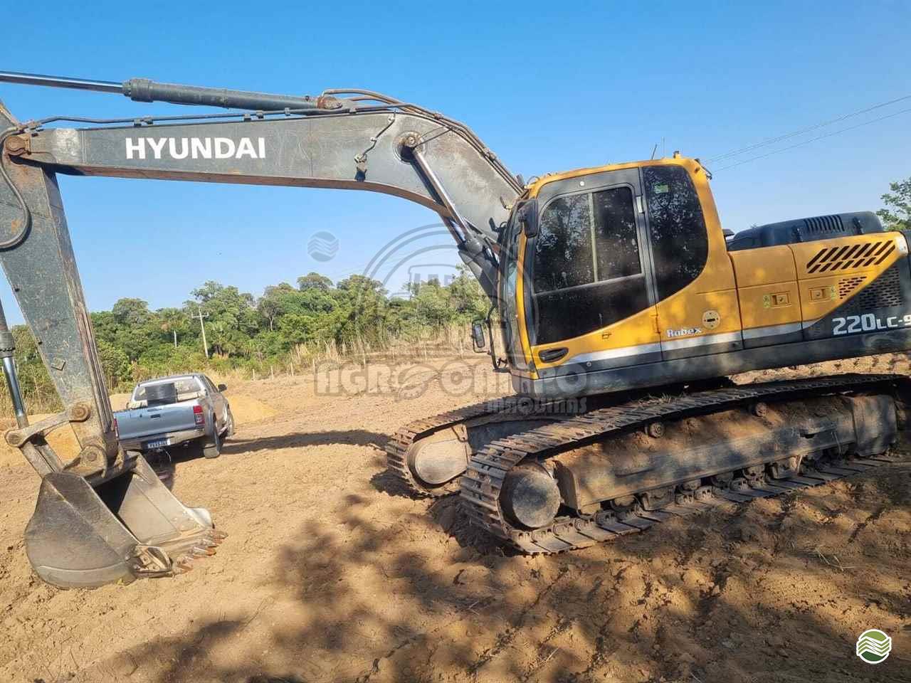ESCAVADEIRA HYUNDAI R220LC-9S Agro Campo Máquinas Agrícolas PRIMAVERA DO LESTE MATO GROSSO MT